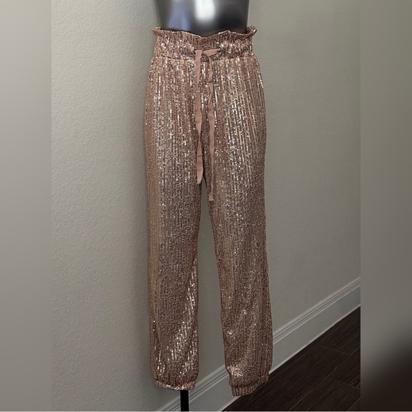 High-Waisted Rose Gold Sequin Pants - Picture 4 of 7